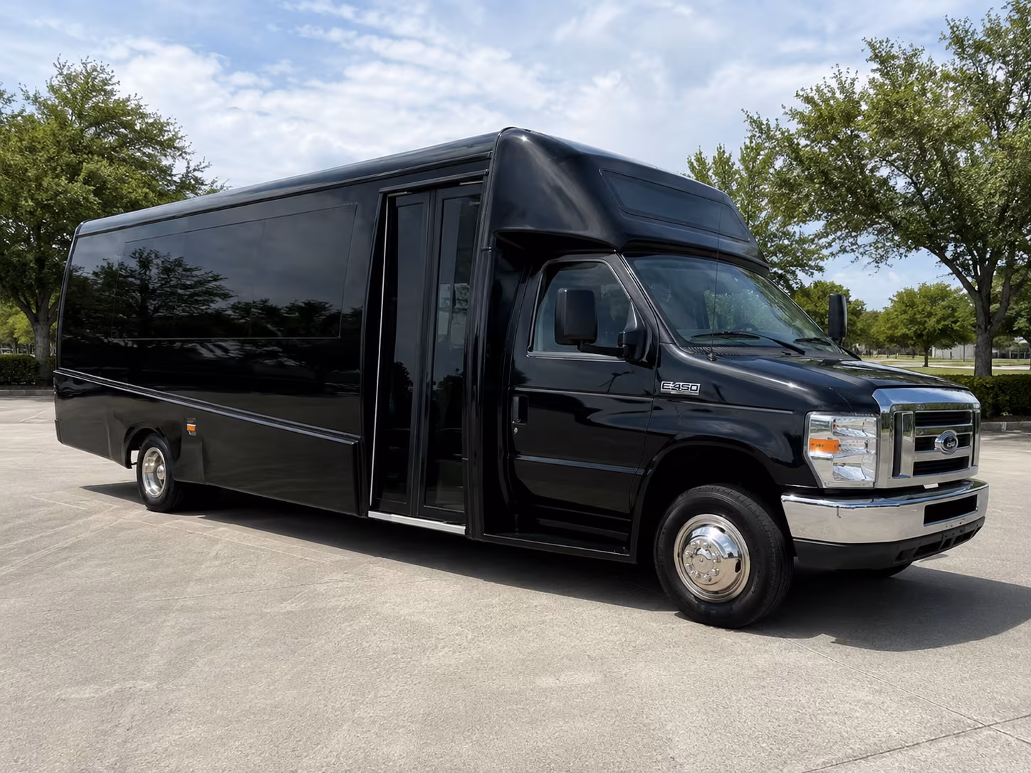 find the perfect transportation for your next airport transfer 2