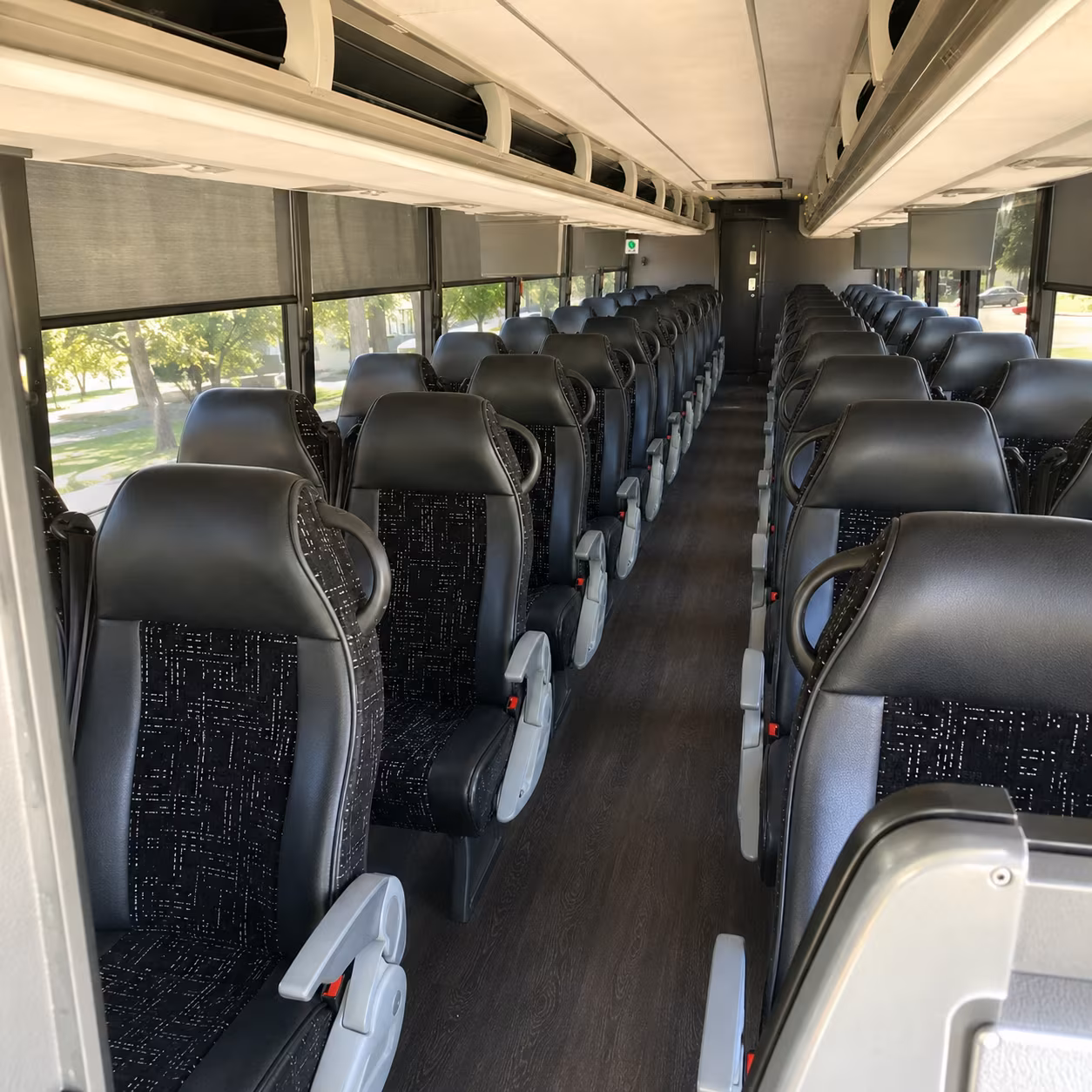 find the perfect transportation for your next airport transfer 4