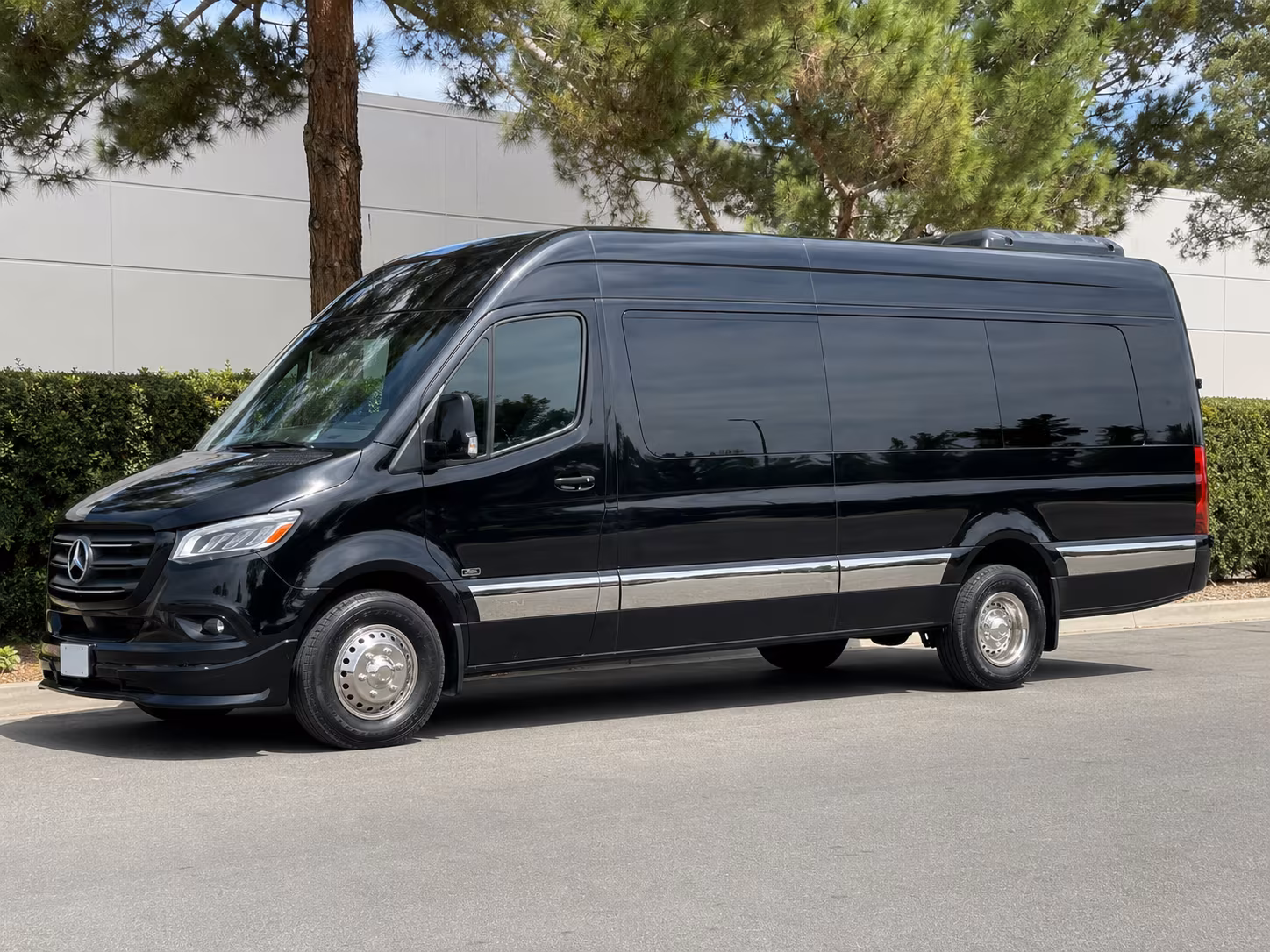 find the perfect transportation for your next convention or trade show 1