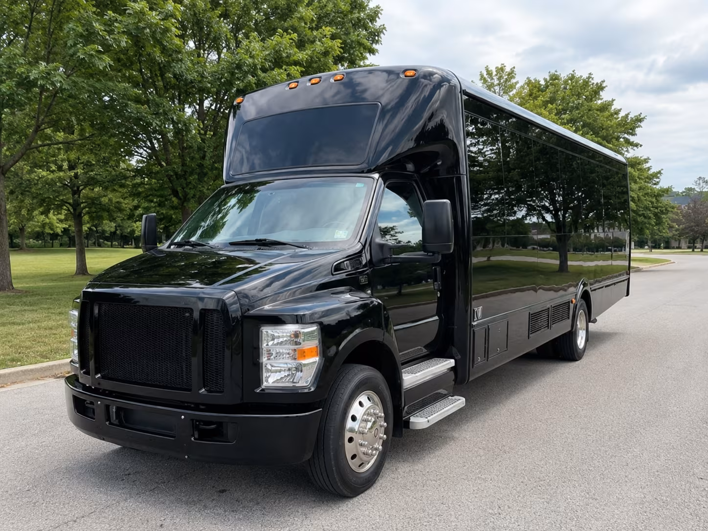 tailgate shuttle buses and party buses for local casinos and sporting events
